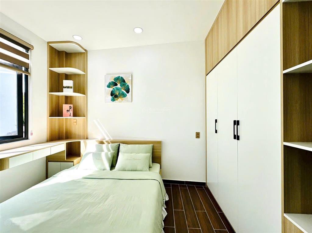 Nhà đẹp, hẻm 8m  khu vip bàu cát  5 tầng, 5x16m  cam kết chuẩn 100%