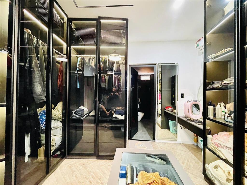 Nhà đẹp, hẻm 8m  khu vip bảy hiền  5 tầng, 5x16  cam kết chuẩn 100%