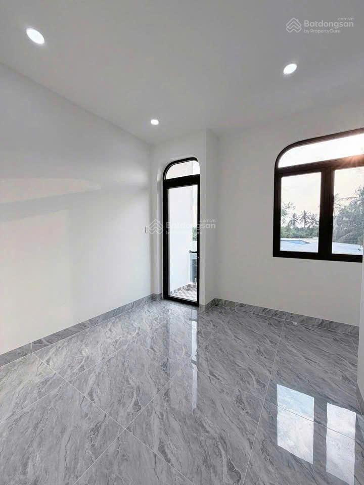 Kèo thơm xuất hiện, nhà 2 lầu sổ riêng thổ cư 100%. 1 sẹc cuối đường huỳnh văn nghệ nối dài