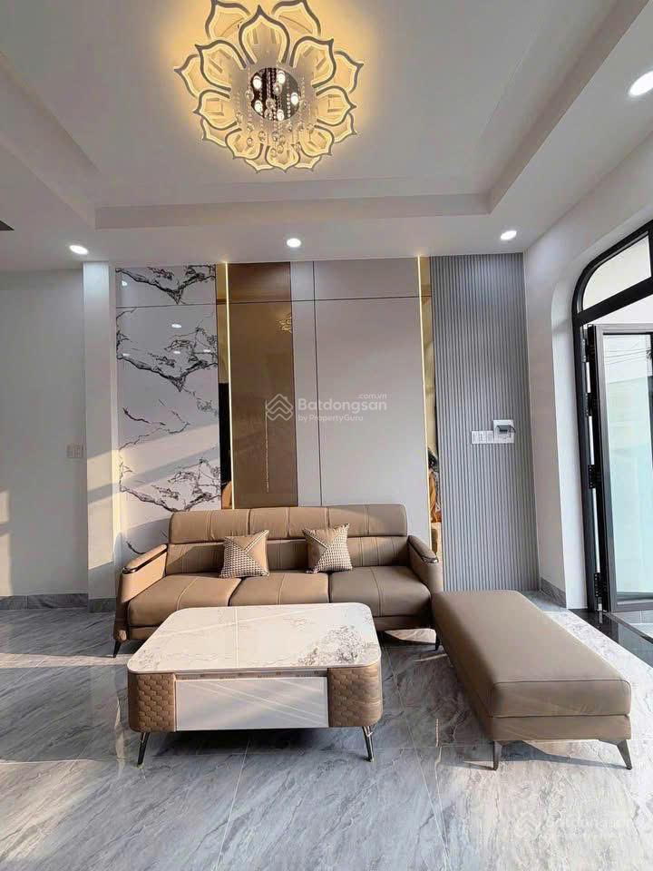 Kèo thơm xuất hiện, nhà 2 lầu sổ riêng thổ cư 100%. 1 sẹc cuối đường huỳnh văn nghệ nối dài