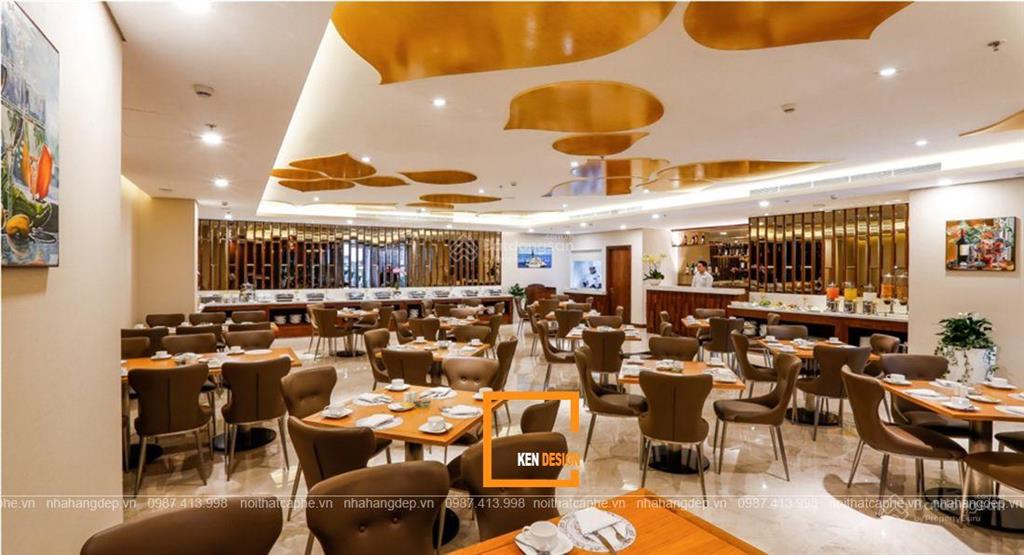 Cho thuê nhà mặt phố nguyễn du. dt 1500m2 (300m2x4t + 300m2 sân). mt 25m