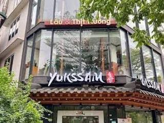Cho thuê nhà mặt phố lê văn hưu. dt 600m2 (80m2x7t + tum). mt căn góc rộng