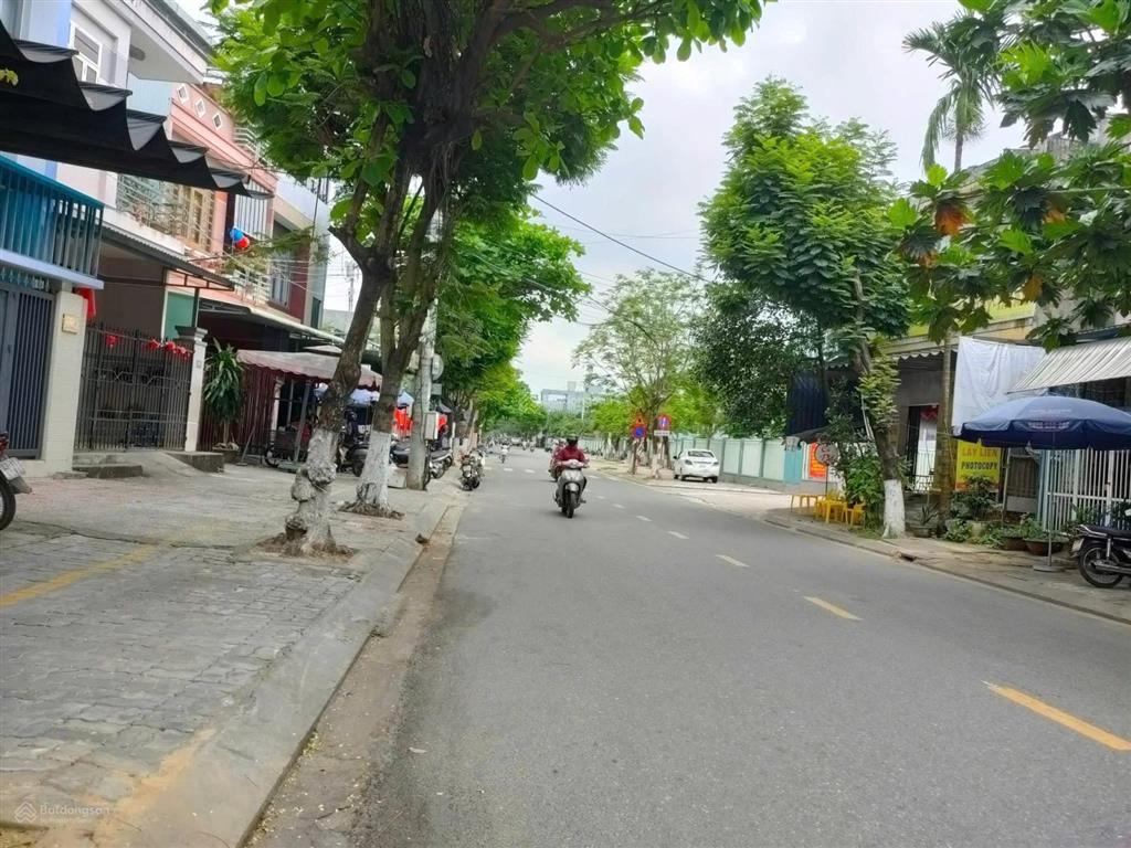 Bán đất tặng nhà c4 mt kinh doanh sầm uất nguyễn nhàn