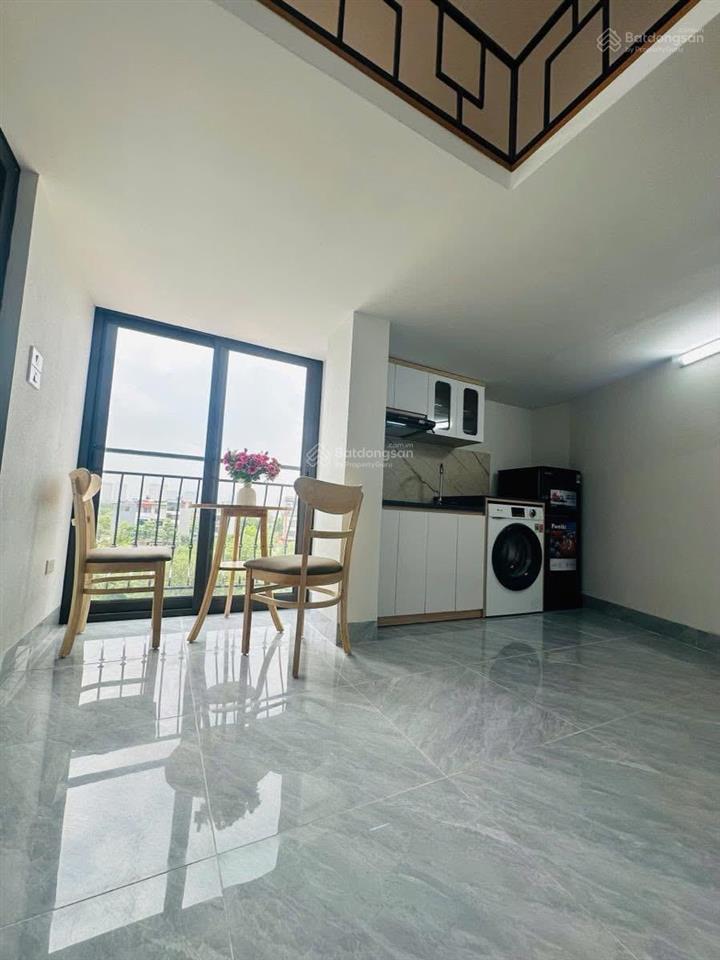 Mới nhất ccmn 100m ra p.cầu giấy 25pkk 7tầng thang máy full nội thất 79m2 mt5,2m dthu 130tr/tháng