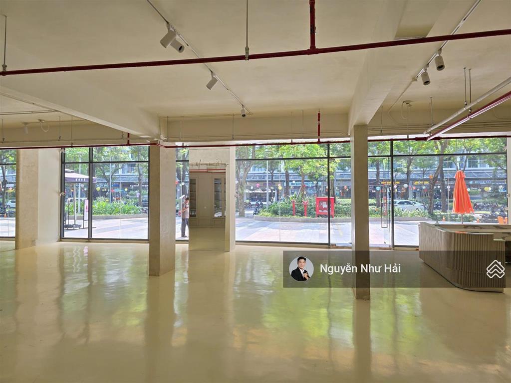 Duy nhất bán shophouse celadon city s1.0.19 ngang 15 mét, giá 43.x tỷ  lợi nhuận 20%. 0931 280 ***.