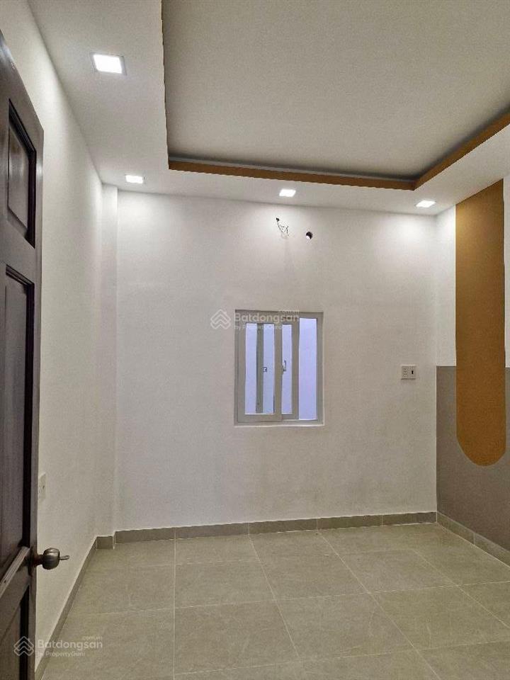 Nhà 3 tầng quận 8 ( 46m2 )  dts  110.7m2 , 4pn , 3wc , nhà mới ở ngay , nhỉnh 4 tỷ