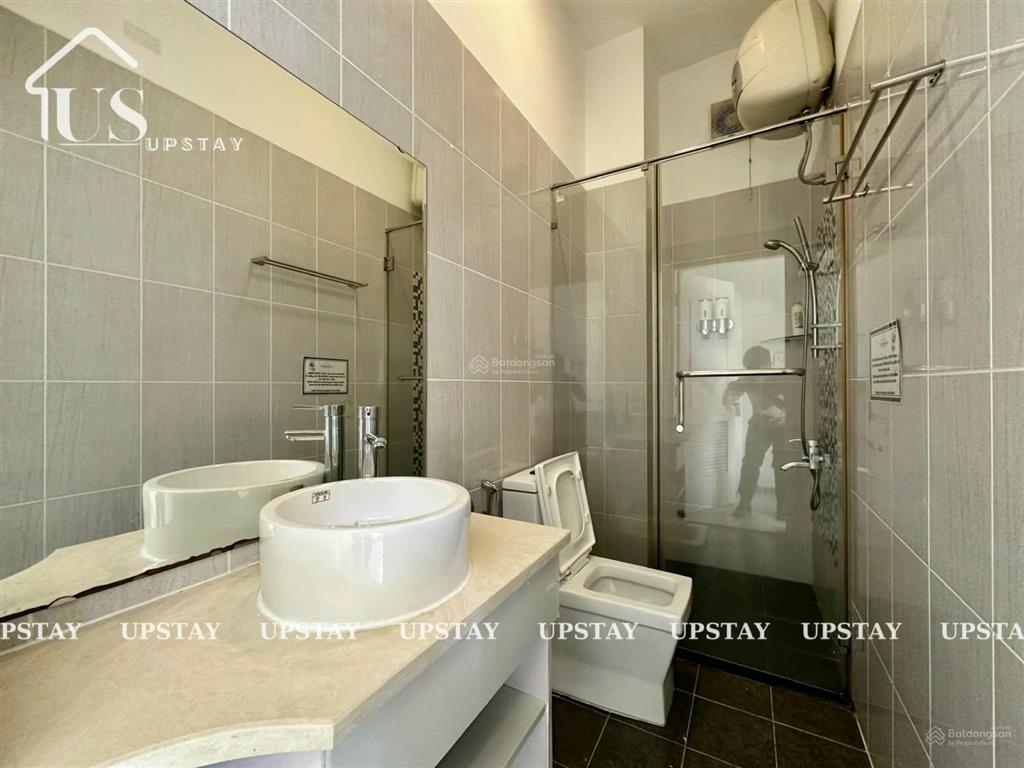 Trống căn studio 2 cửa sổ thoáng mát ngay trung tâm quận 1