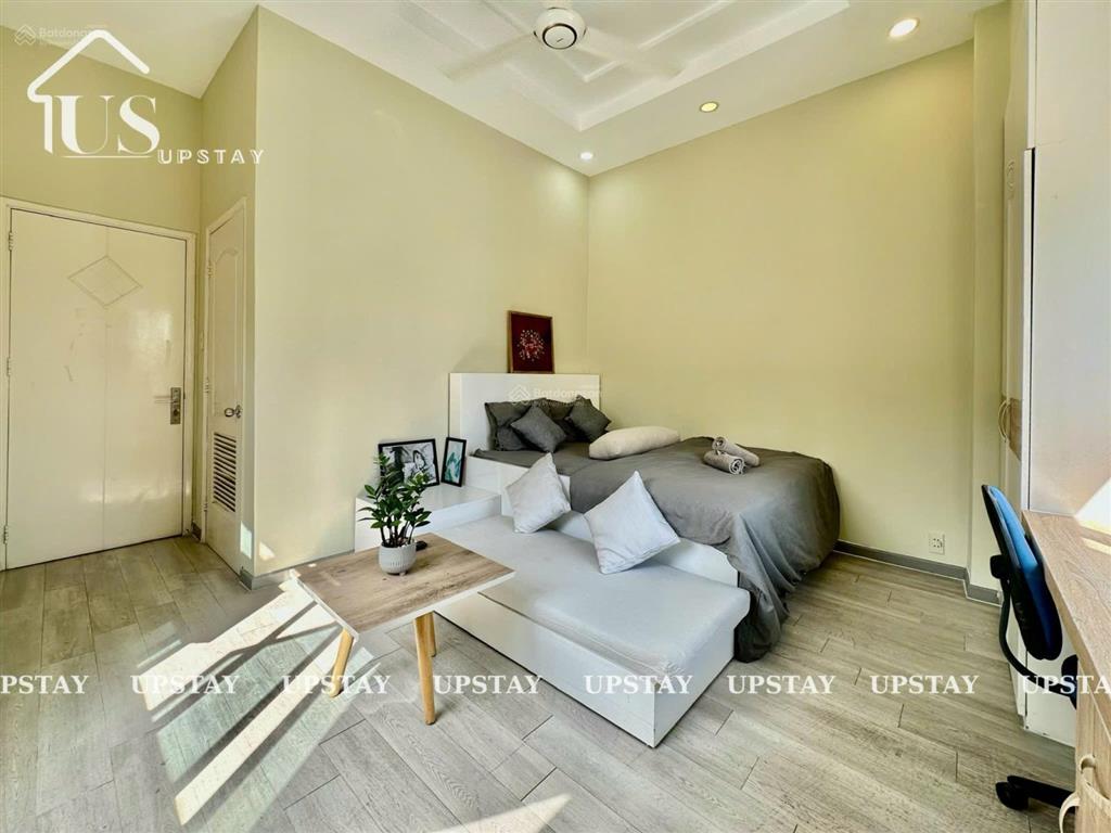 Trống căn studio 2 cửa sổ thoáng mát ngay trung tâm quận 1