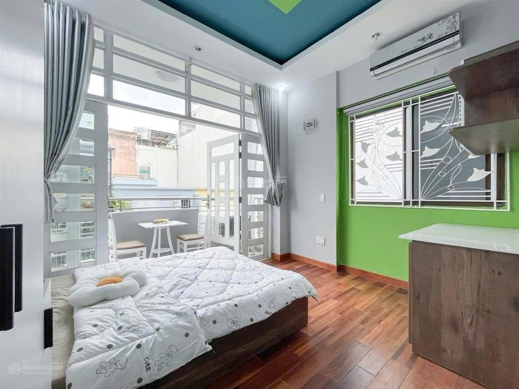 Căn hộ ban công kế đh bách khoa full nội thất lý thường kiệt q10