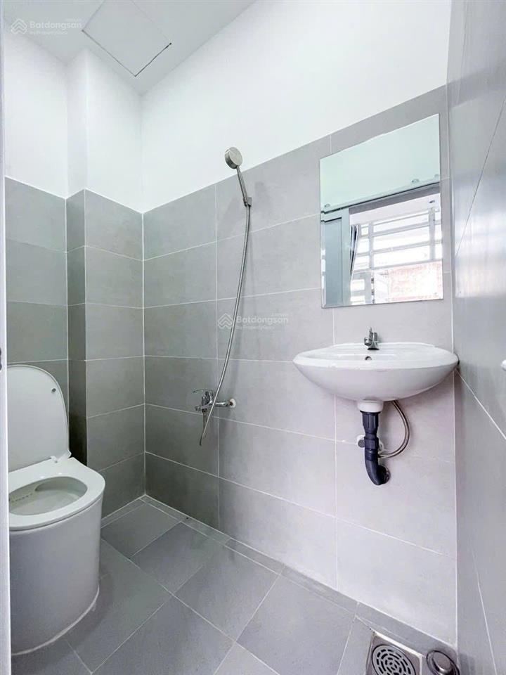 Căn hộ ban công kế đh bách khoa full nội thất lý thường kiệt q10