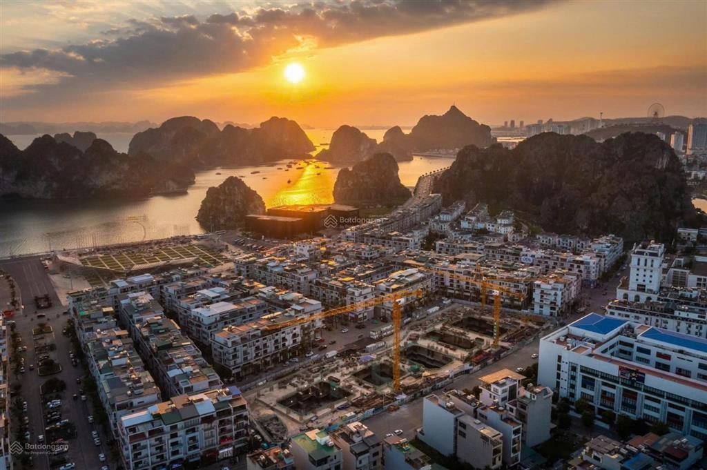 E tiến gdkd dự án mon bay tv bán cặp căn góc ngoại giao đẹp nhất tầng 25 người nhà cđt giá 4.x tỷ