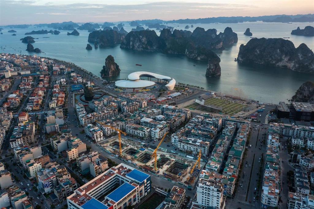 E tiến gdkd dự án mon bay tv bán cặp căn góc ngoại giao đẹp nhất tầng 25 người nhà cđt giá 4.x tỷ