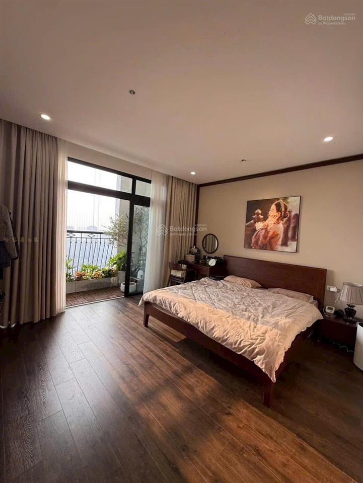 Vợ chồng tôi cần bán căn 3pn dt 116m giá 12.x tỷ chung cư golden park số 2 phạm văn bạch