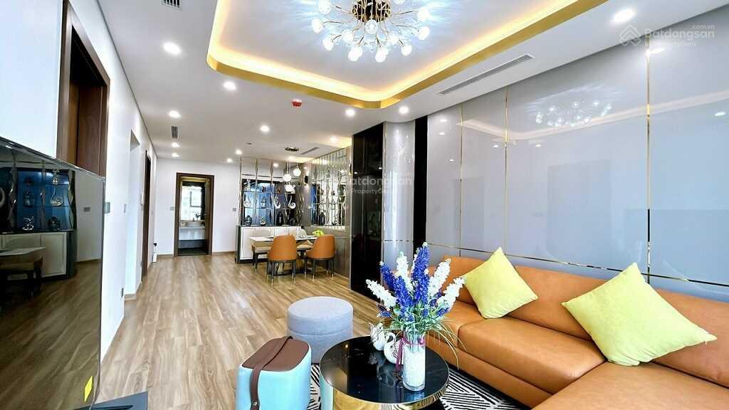 Vợ chồng tôi cần bán 3pn dt 92m giá 7,5 tỷ star tower 283 khương trung
