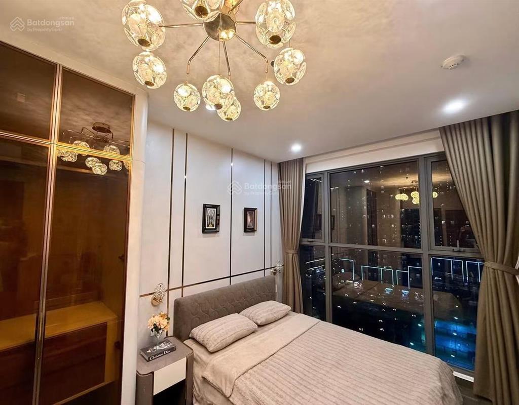 Bán căn 3 ngủ metropolis liễu giai 111m full đồ 23.5 tỷ