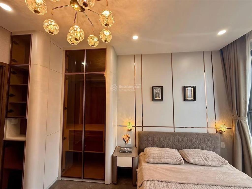 Chốt nhanh căn góc view hồ tây 120m 29 tỷ vinhomes metropolis