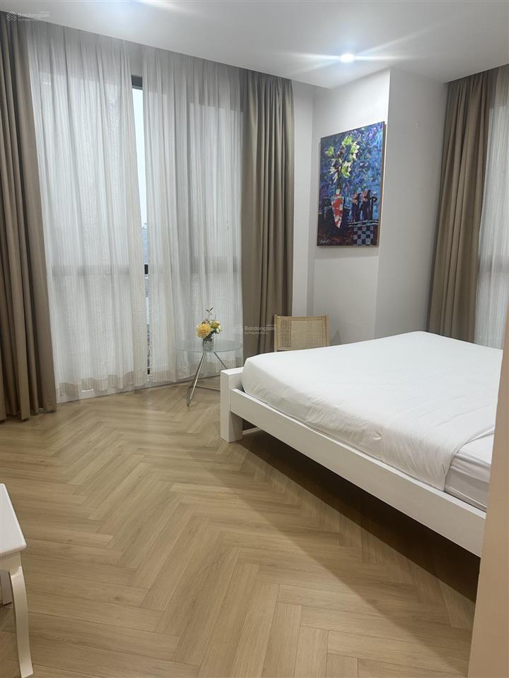 Vợ chồng tôi cần bán căn 2pn, dt 73m², giá 6,9 tỷ the legend 109 nguyễn tuân