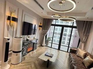 Vợ chồng tôi cần bán căn 2pn, dt 73m², giá 6,9 tỷ the legend 109 nguyễn tuân