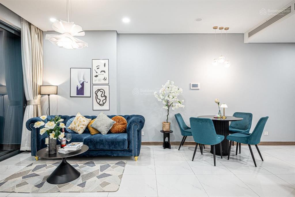 Chính chủ cho thuê gấp chcc the gold view dt 70m2, 2pn, 1wc, giá 14tr/th.  0961 663 *** (thịnh)