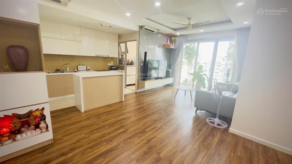 Chủ nhà cần bán gấp căn 2 phòng ngủ  view nội khu  sẵn sổ hồng  chỉ 14 tỷ 3 (giá trong tháng)