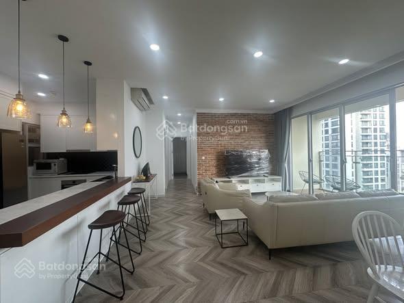Cho thuê căn hộ 3pn estella heights tháp thương mại  145m2  tầng sân vườn  view hồ bơi