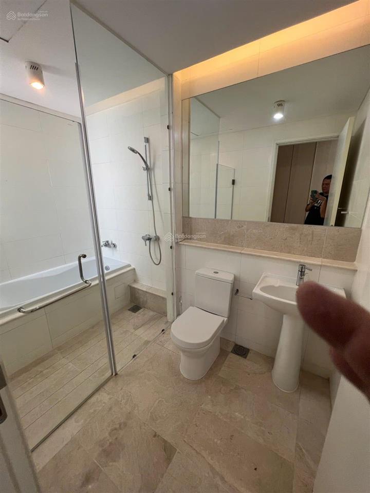 Bán căn hộ the estella 3 phòng ngủ + 1 phòng giúp việc  171m2  sổ hồng sẵn