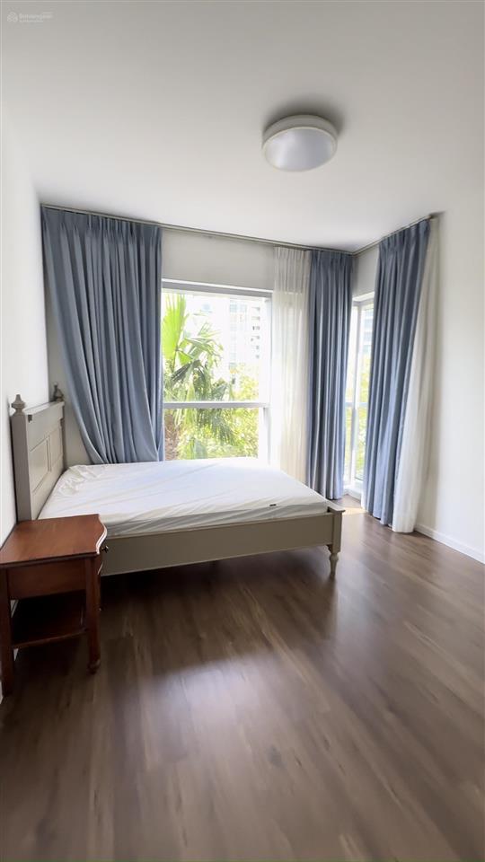 4 phòng ngủ  tháp thương mại  view nội khu estella heights  chỉ 90 triệu/th  vào ở ngay