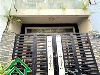 Chỉ 5,6 tỷ hxh nhựa cách 1 căn ra mt trần văn quang  2pn 2wc