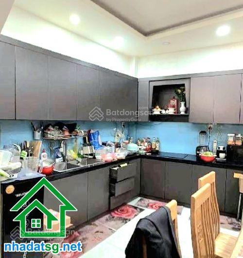 Chỉ 5,9 tỷ hẻm nội bộ vip đường 6m nhà 4 tầng mới đẹp  4pn 5wc  p. thờ