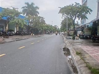 Nhà song hành 72m2 , thoáng sáng , mua ở hoặc cho thuê kinh doanh , vị trí đẹp , tiện ích full