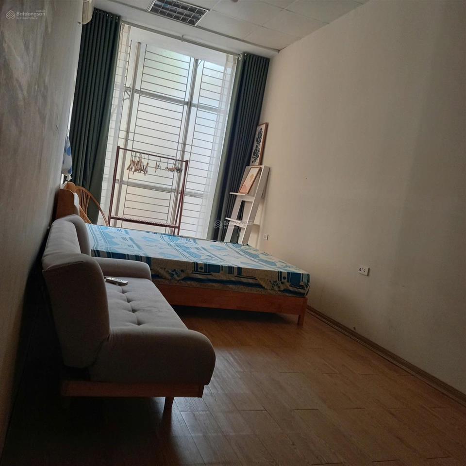 Cho thuê nhà 2 tầng , tdt sàn 50m2 phố ngô quyền hn  8,5 tr/t