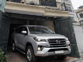 Nguyễn văn cừ  ô tô đỗ cửa  thang máy diện tích 52.6m2 | mặt tiền 5.9m. giá 12 tỷ