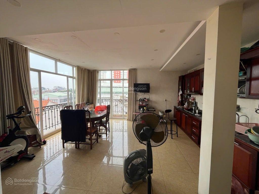 Nguyễn văn cừ  ô tô đỗ cửa  thang máy diện tích 52.6m2 | mặt tiền 5.9m. giá 12 tỷ