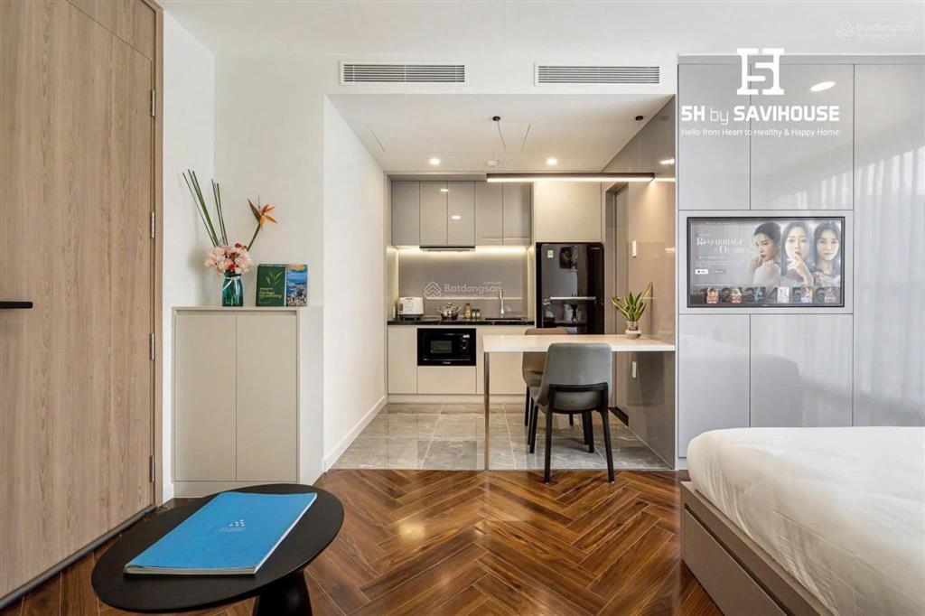 Cho thuê căn hôn cao cấp  studio ban công, thang máy đường nguyễn khoái quận 4 gần cầu ông lãnh q1