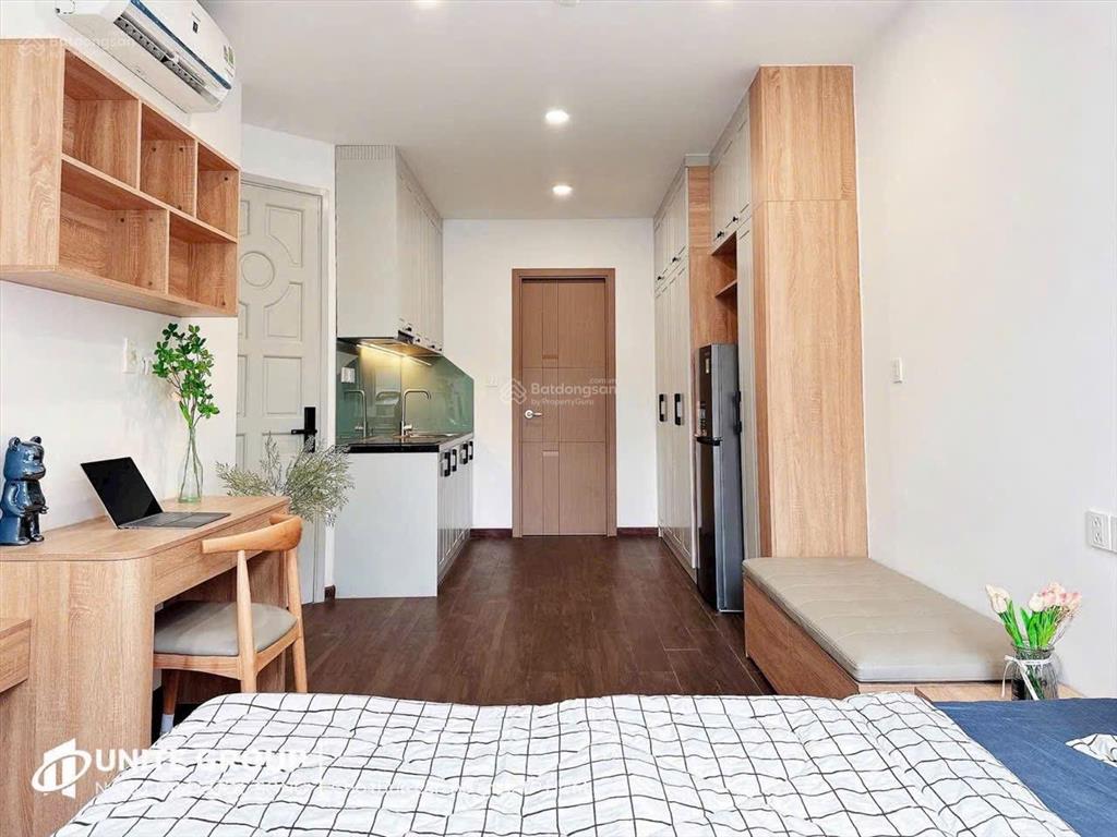 Cho thuê studio cửa sổ thoáng, full nội thất, thang máy quận 10 gần vạn hạnh mall, vincom 3/2