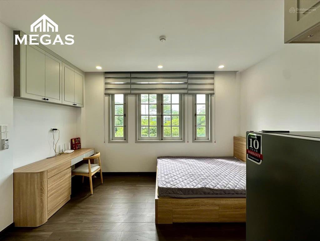 Cho thuê studio cửa sổ thoáng, full nội thất, thang máy quận 10 gần vạn hạnh mall, vincom 3/2