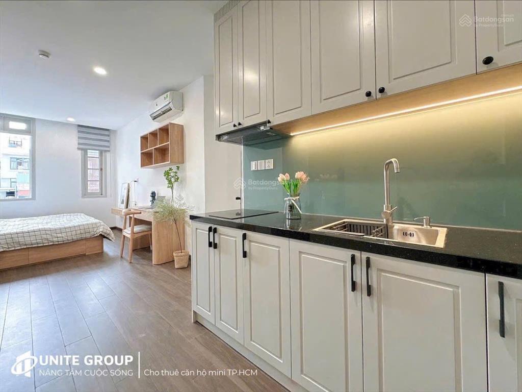 Cho thuê studio cửa sổ thoáng, full nội thất, thang máy quận 10 gần vạn hạnh mall, vincom 3/2