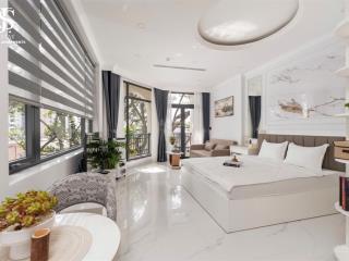 Căn hộ dịch vụ cao cấp  ban công thang máy  trần hưng đạo quận 1 gần bến thành, bitexco,...