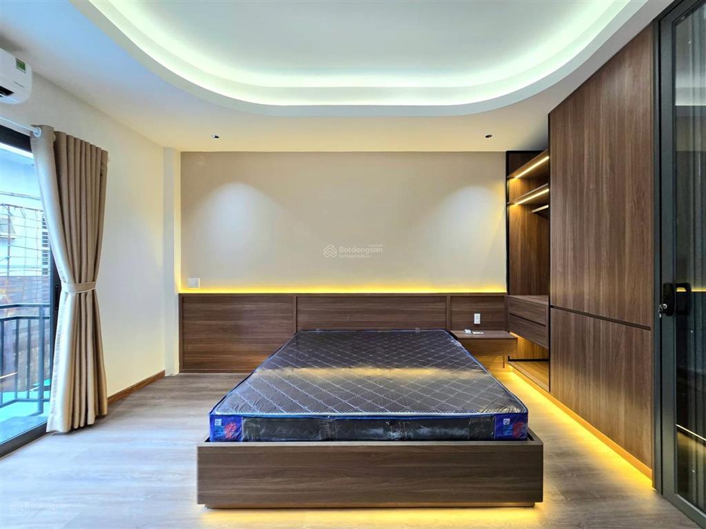 Cho thuê căn hộ quận 1 cống quỳnh  gần bùi viện, bến thành  full nội thất, ban công, an ninh 24/7