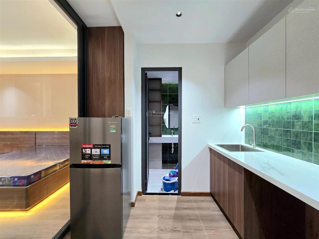 Cho thuê căn hộ quận 1 cống quỳnh  gần bùi viện, bến thành  full nội thất, ban công, an ninh 24/7