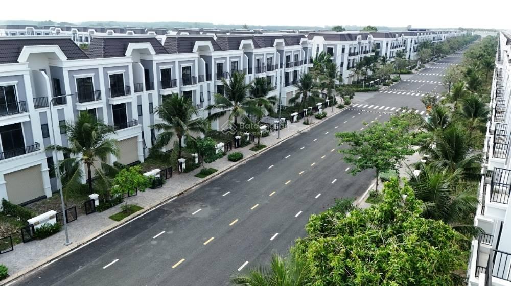 Chính chủ nhượng lô 90m2 (5x18) mặt tiền d10 phúc an garden