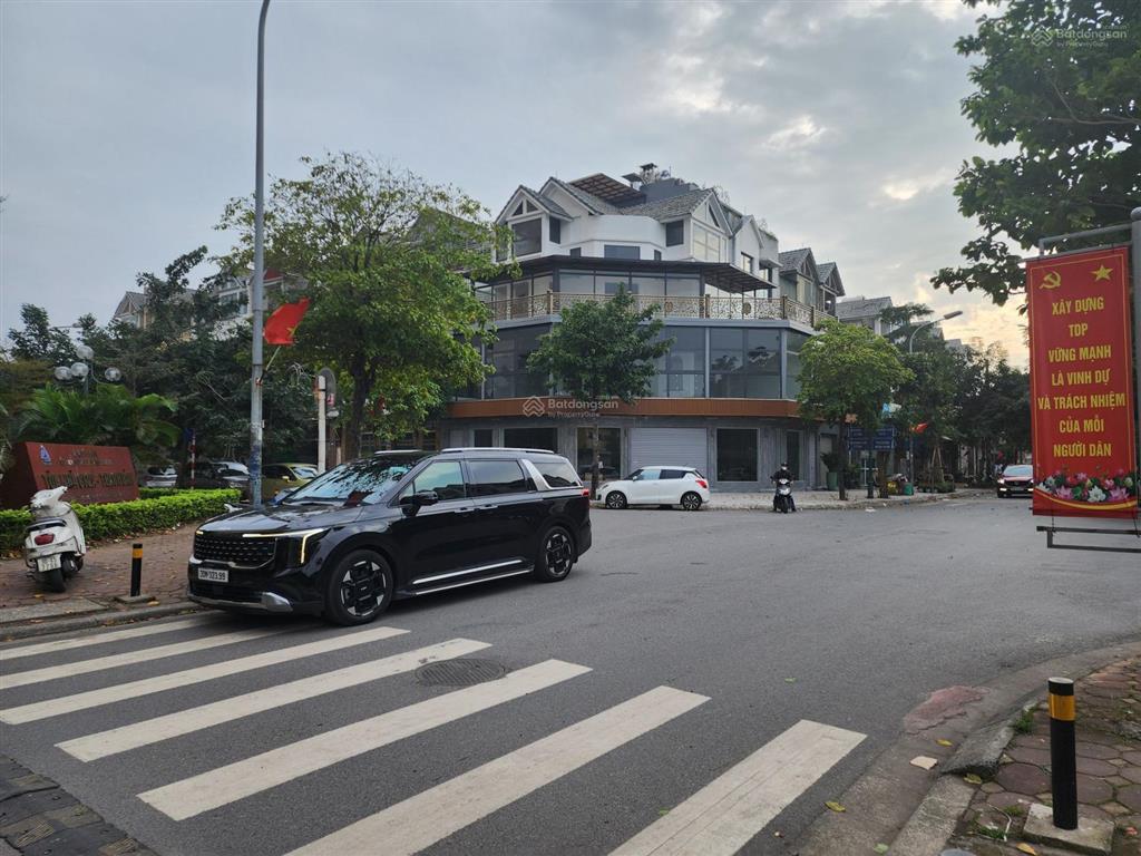 Bán bt tại ct1 thạch bàn, 22 tỷ vnd, 82m2, 4pn, 4wc, uy tín