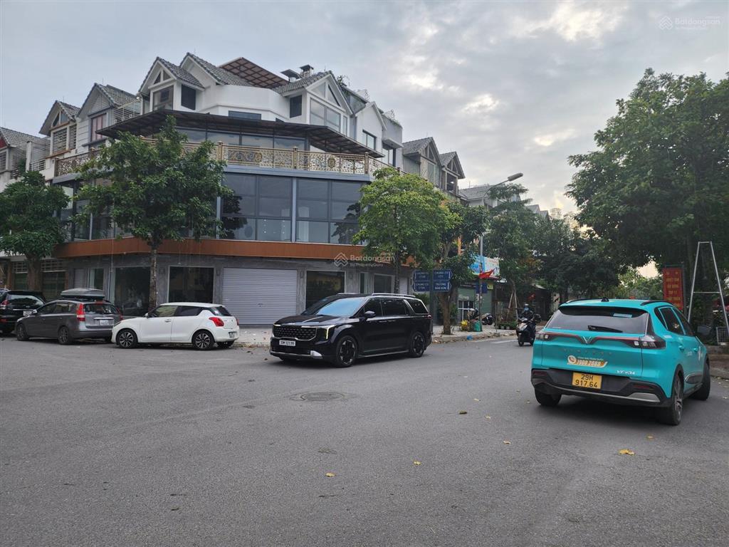 Bán bt tại ct1 thạch bàn, 22 tỷ vnd, 82m2, 4pn, 4wc, uy tín