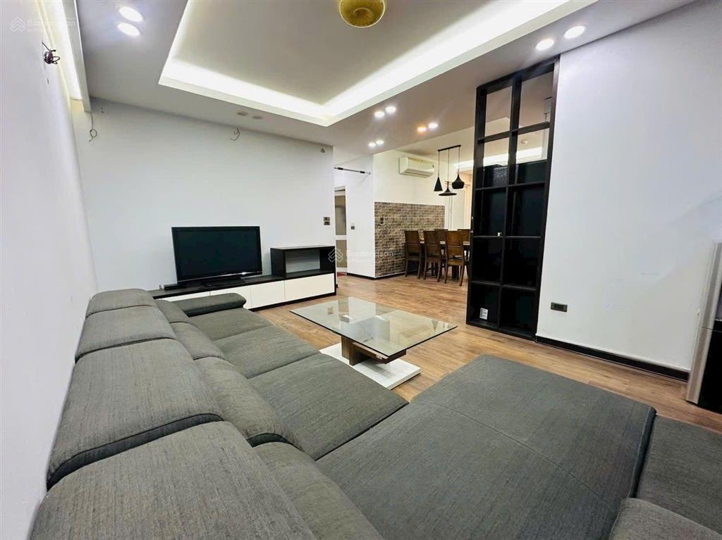 Bán căn hộ chung cư đẹp 80m2, 4,1 tỷ tại ct1 thạch bàn, long biên, hà nội