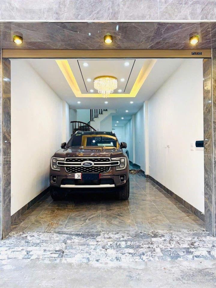 Bán nhà mặt phố bát khối, 16,4 tỷ, 50m2, ô tô, thang máy, hot!