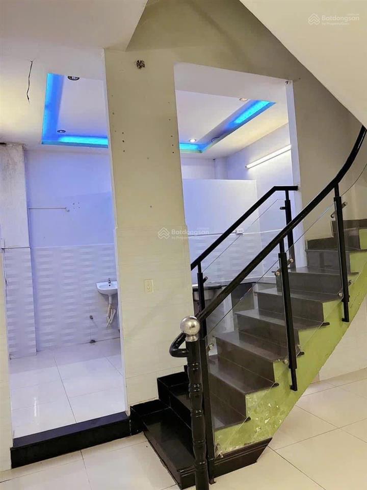 Bán nhà 3 tầng  hẻm xe hơi phan văn trị, bình thạnh  38m2  chỉ 4,5 tỷ