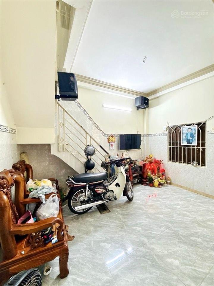 Bán nhà xô viết nghệ tĩnh, bình thạnh  4 tầng  25m2  chỉ 3,8 tỷ