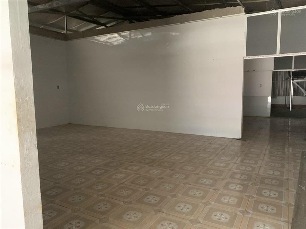 Thuê xưởng 32 triệu 500m2 thạnh lộc q12 (cách cầu an lộc 300m)