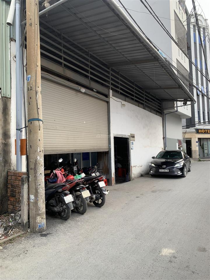 Thuê xưởng 32 triệu 500m2 thạnh lộc q12 (cách cầu an lộc 300m)