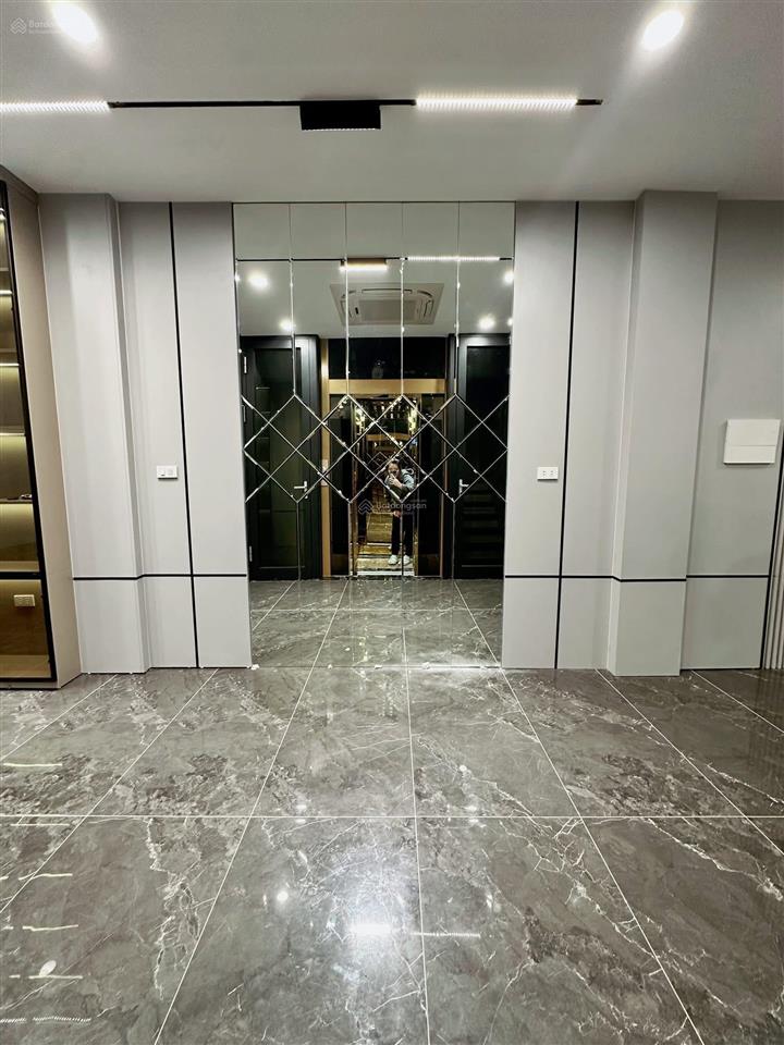 Bán nhà mặt phố tại đê trần khát chân, 28,5 tỷ, 80m2, 4pn, 5wc, hàng hiếm tại giá cực chất